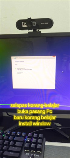 install window 10 dulu sbb window 10 much better dari window 11.. sebab ape aku cakap macam ni?? sbb window 11 tak boleh connect bluetooth sound card F999