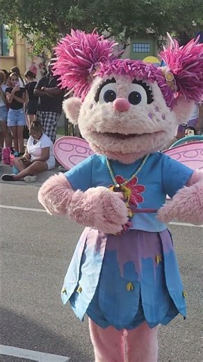 Oscar and Abby Sesame Street Parade at Seaworld #sesamestreet #parade #seaworld