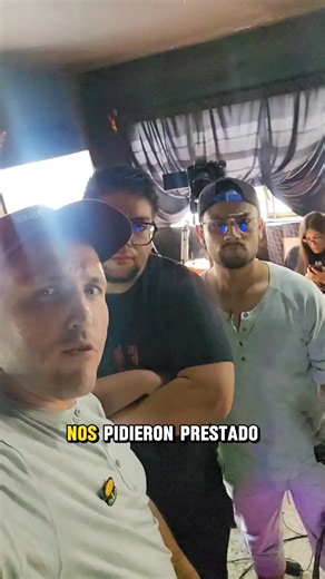 158K views · 8K reactions | Dios de la cumbia jugando guitar hero #losespantasuegras #diosdelacumbia #musicos #humor | Los Espanta Suegras | Facebook