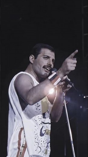 Freddie Mercury's voice will live forever 🎤✨#queen #live #concert #history #budapest #hungary