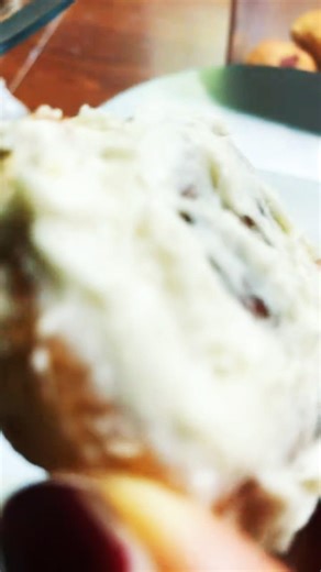 Glazed Cinnamon Bites #yummy #cinnamonrolls #baking #mini #cream #cheese #bread #asmr #shorts