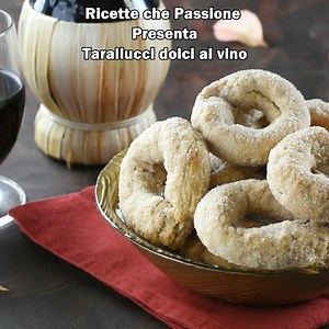 5.5K views · 129 reactions | Biscotti di San Martino i tarallucci dolci al vino, si sciolgono in bocca https://blog.giallozafferano.it/ricettechepassione/tarallucci-dolci-al-vino-rosso/ | Ricette che Passione di Ornella Scofano | Facebook