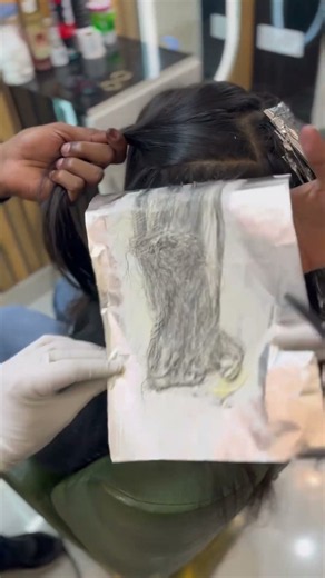 Highlights technique brown colour @vishnusinghhairartist #hair #haircolor #haircut #salon #shorts