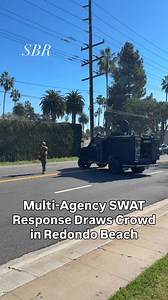 Multi-Agency SWAT Response Draws Crowd in Redondo Beach | Monday, January 19, 2026 | More below ⬇️ • Around 11:00 a.m., authorities launched a major law enforcement operation in the area of 2701 Vanderbilt Lane(cross of Inglewood Ave) in Redondo Beach in search of a reportedly dangerous felony suspect. • According to witnesses, police at the scene stated that the incident involved an armed subject who was possibly barricaded inside of a house. Officers advised nearby residents to remain inside d