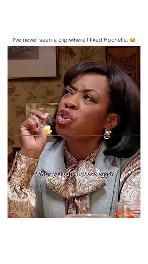 ♦️ on Instagram: "A tough neighborhood, a determined kid, and a family doing their best to survive the chaos. 🎬 About: Everybody Hates Chris (2005) Inspired by Chris Rock’s childhood, the series follows young Chris as he navigates school bullies, strict parents, and awkward teenage moments—all with sharp humor and honesty. Between his responsibility at home and the challenges he faces in Brooklyn, Chris learns resilience one hilarious misstep at a time. The show blends comedy and heart, capturi