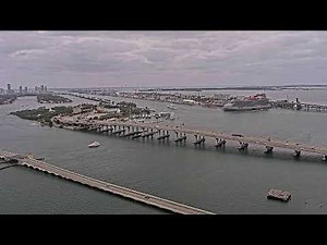 LIVE DoubleTree by Hilton Grand Hotel Biscayne Bay | Miami Traffic Cam | Miami Skyline View 4K