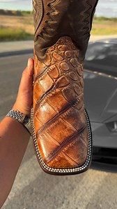1.2K reactions · 38 shares | Orix Alligator Boots, crafted with 100% leather & over 200 meticulous steps. Handmade in León, Mexico. Order now and get same-day shipping! | Alfa Western Wear | Facebook