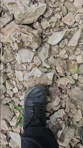 how to find flint and other stones for string flint and steel