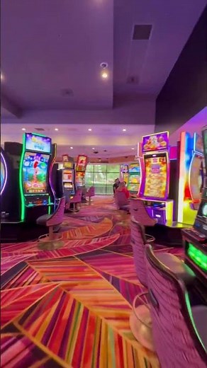 Carlos and Charlie’s is now Slot Machines at Flamingo Las Vegas and it actually looks nice! #slots