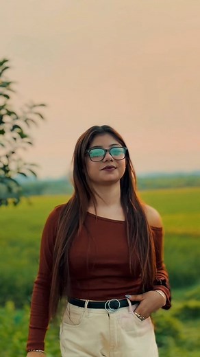 4.1K reactions · 14 shares | ❤️✨ . . . . . #spanish #ladiesnight #holidayevent #book #BLACKFRIDAY #Romantic #ThanksgivingEvent #christmasfashion #giftguide #secondhandclothing | Rumi Ghosh | Facebook