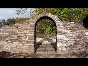 Making a stone arch from ruins - 4 minutes start to finish