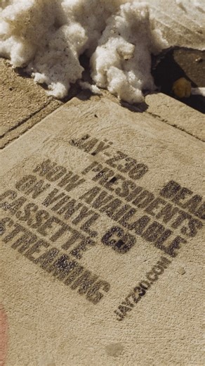 JAŸ-Z "Dead Presidents" Now streaming for the first time. JAYZ30.com | Roc Nation