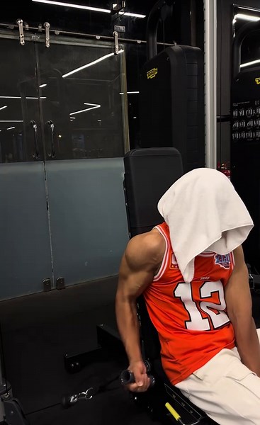 فيديوهات أنشأها - (@5o_cy) باستخدام الصوت الأصلي - NIF