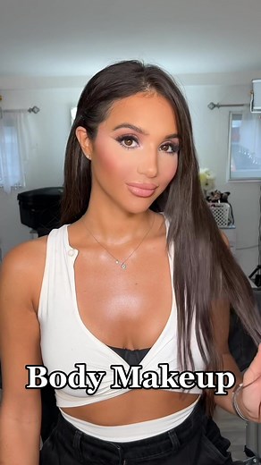 Updated body makeup routine using @JessupBeauty brushes 💗 #makeupartist #bodymakeup #bodyglow #makeupartist