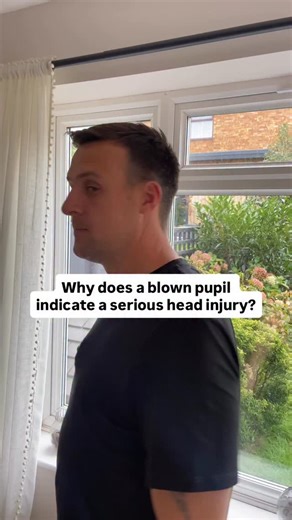 One large pupil, one normal and it’s rarely just an eye problem. When pressure builds inside the skull, it pushes the brain down and compresses the oculomotor nerve. The parasympathetic fibres that constrict the pupil are crushed first, leaving the sympathetic system unopposed and the pupil dilates. A “blown pupil” is an early warning of brain herniation. Recognise it fast, act faster. Learn. Adapt. Respond. | The Medical Lounge