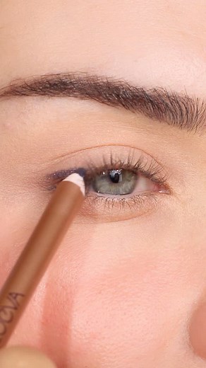 Metallic Sapphire is a deep midnight blue with a starlit sparkle - a shade that transforms your look like the sky after dark. | ZOEVA