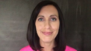 Portable healthy meals you can eat on the go? Yes it's a thing. Amy Hanus shares some ideas to help you say no to the drive through and feel good about your meals even when you're swamped and don't have time to cook. https://fullplateliving.org/blog/how-can-i-eat-healthy-meals-my-busy-schedule | Full Plate Living