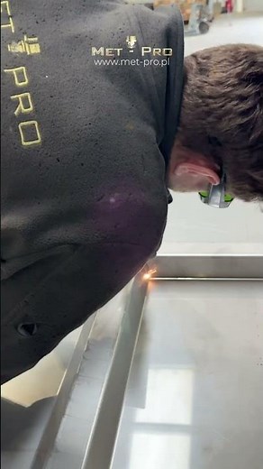 Spawanie laserowe ręczne konstrukcji ze stali nierdzewnej w MET-PRO #obróbkametali #automobile #cnc