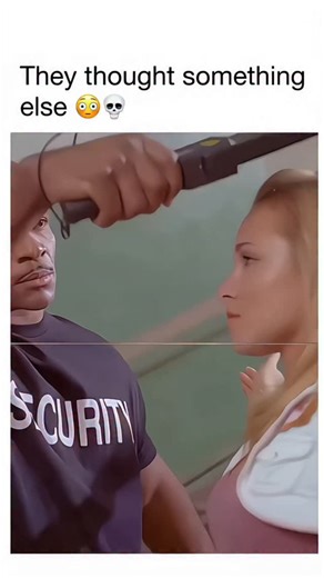 Movies ¦ Entertainment ¦ Rich Movies on Instagram: "💫 Bring It On: All or Nothing (2006) 📣💃🎓 🎥 1h 39m • Comedy • Teen • Dance 🎞️ Brittany (Hayden Panettiere), a popular cheerleader and captain of her elite squad, has her world turned upside down when her family relocates to a rougher neighborhood. Struggling to fit in at her new school, she must decide whether to cling to her privileged past or embrace her new life — and her new teammates — to find her true spirit. 📈 𝐑𝐚𝐭𝐢𝐧𝐠𝐬: IMDB 