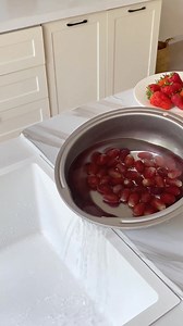 55K views · 164 reactions | This stainless steel colander is sturdy, sleek, and ready for anything—from pasta to produce. #Temu #TemuFinds #KitchenBasics | Temu Canada | Facebook