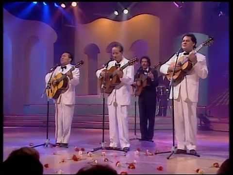 LOS PANCHOS "CUANDO CALIENTA EL SOL"