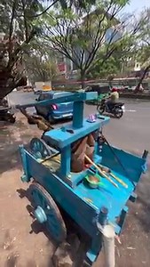 9.7M views · 548K reactions | Hyderabad Lady Sells Fresh Sugarcane Juice | Street Food Recipes | Facebook