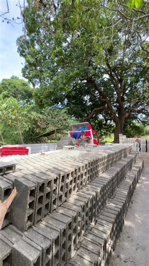 How to Make Hollow Blocks Using a Standard Machine