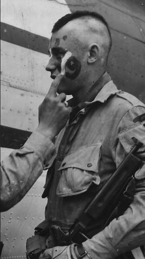 ​Why WWII Paratroopers Shaved Mohawks Before D-Day