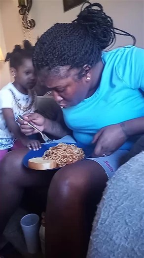 Trigga Redd (@triggaredd)’s videos with EAT EAT EAT - SID🗽