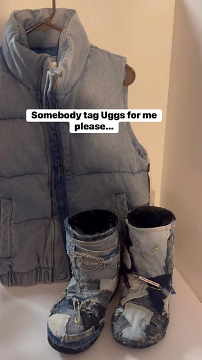 Baby you throwing your Uggs away meanwhile I’m Doing the Remix Restoration @everyone#uggs#ctglamcamshopdidit#reix#restoration#explorepage#recycle#art#craftyhustler#craftyhustle#diy | Ct Glamcamshop