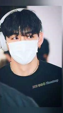 BTS V Airport Game – The Only Game Taehyung Plays 🎯 | BTS 2025 #bts #v #taehyung #bts2025