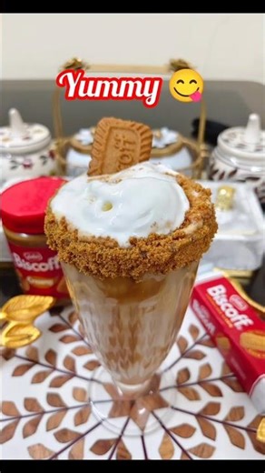 Lotus Biscoff Thick Shake Recipe #lotusbiscoff #shake #viral #drink #recipe #viralshorts
