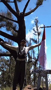 1.6K views · 1K reactions | Mount Argopuro, the longest mountain trek on the island of Java Indonesia . . 44kms in 4 days with my old army mate Lenny @highlandnomad and our great guides @ilhamibrahim6142 . Part 2 tomorrow night in you the Bule Bolang  | Bule Bolang | Facebook