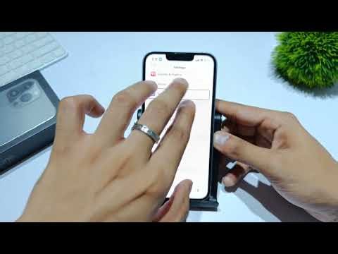 How to Disable VoiceOver Using the Side Button on iPhone | Voice Control OFF Kaise Kare? (2026)
