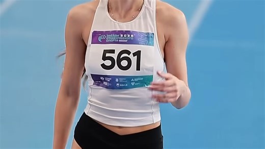 阿莱娜·米哈伊洛维奇ALENA MIKHAILOVICH