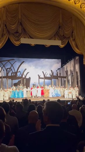SF Opera’s “Parsifal” is a total triumph: excellent cast throughout, masterly conducting by Eun Sun Kim and effective staging, costuming and lighting, create a deeply moving experience. Brian Mulligan particularly stood out as Amfortas. Five hours well spent. One more performance November 13. | Bill Chiles