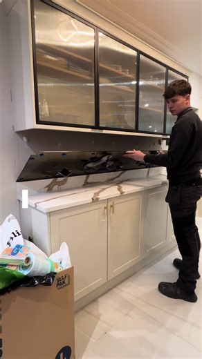 Transform Your Kitchen with Mirrored Splashbacks