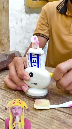 Toothpaste dispenser