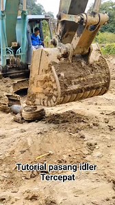 351K views · 4.1K reactions | Masih banyak teman operator yang suka ngeluh kalau masang idler tanpa tali. Makanya aku bikin video tutorial ini, biar kalian bisa lihat sendiri cara masang idler tanpa menggunakan tali. Simpel, aman, dan pastinya lebih praktis. #reels #tutorialpasangidler #jangkauanluas #fypviral | Risal Lumbantoruan | Facebook