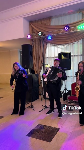 Videoclipuri postate de Allegro Band (@allegroband) cu sunet original - Allegro Band