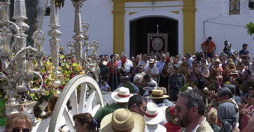 DIRECTO | El paso por Villamanrique de la Condesa de las hermandades del Rocío 2025