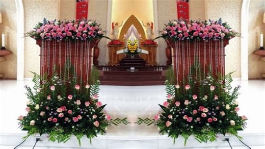 Floral Arrangements For Church Weddings