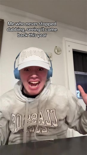 WEE NEED TO START DABBING AGAIN #dab #dabonthehaters #dabbing #dabbingonthehaters #2016 #2016throwback