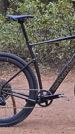 We’ve been pretty dang impressed by the way the Cannondale Topstone Lefty balances speed/efficiency with comfort/capability! Learn more about the new Topstone in our full video review on the 99 Spokes YouTube channel! 🐐 🐐 #99spokes #allthebikes #cycling #gravelbike #cannondaletopstone #cannondalelefty @ridecannondale | 99 Spokes