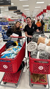 It’s Giving Tuesday, Alaska! Today is one of our favorite celebrations of the year, and our teams have been busy preparing for the big day. Find us all over Alaska, participating in each team’s philanthropic project of choice. Let us know what you’re doing to spread goodwill in your community! | Credit Union 1