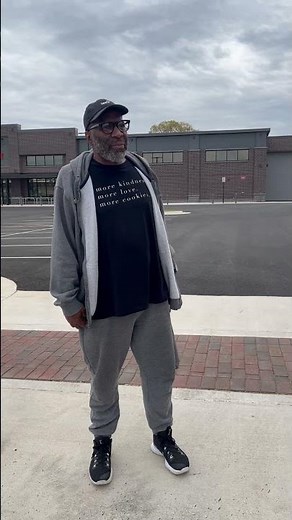 Fly revisiting his old stomping grounds after 30 years, speaking on boxing. Lorton Legends!