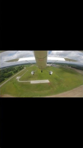 #shorts - Cessna 150 - Full Flap Landing in in the Wind -