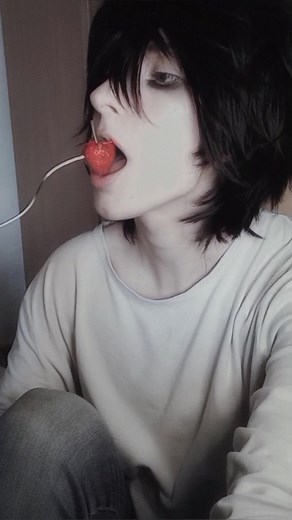 L Lawliet Cosplay: Returning to Death Note Trends