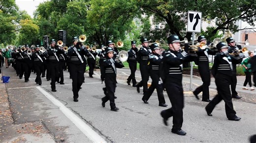 A look back at the University of North Dakota 2025 Homecoming Parade — the music, the smiles, the memories. Feels like it was just yesterday. 💚 | UND Alumni Association & Foundation