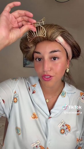 Heatless Curl Rod Blowout Tutorial